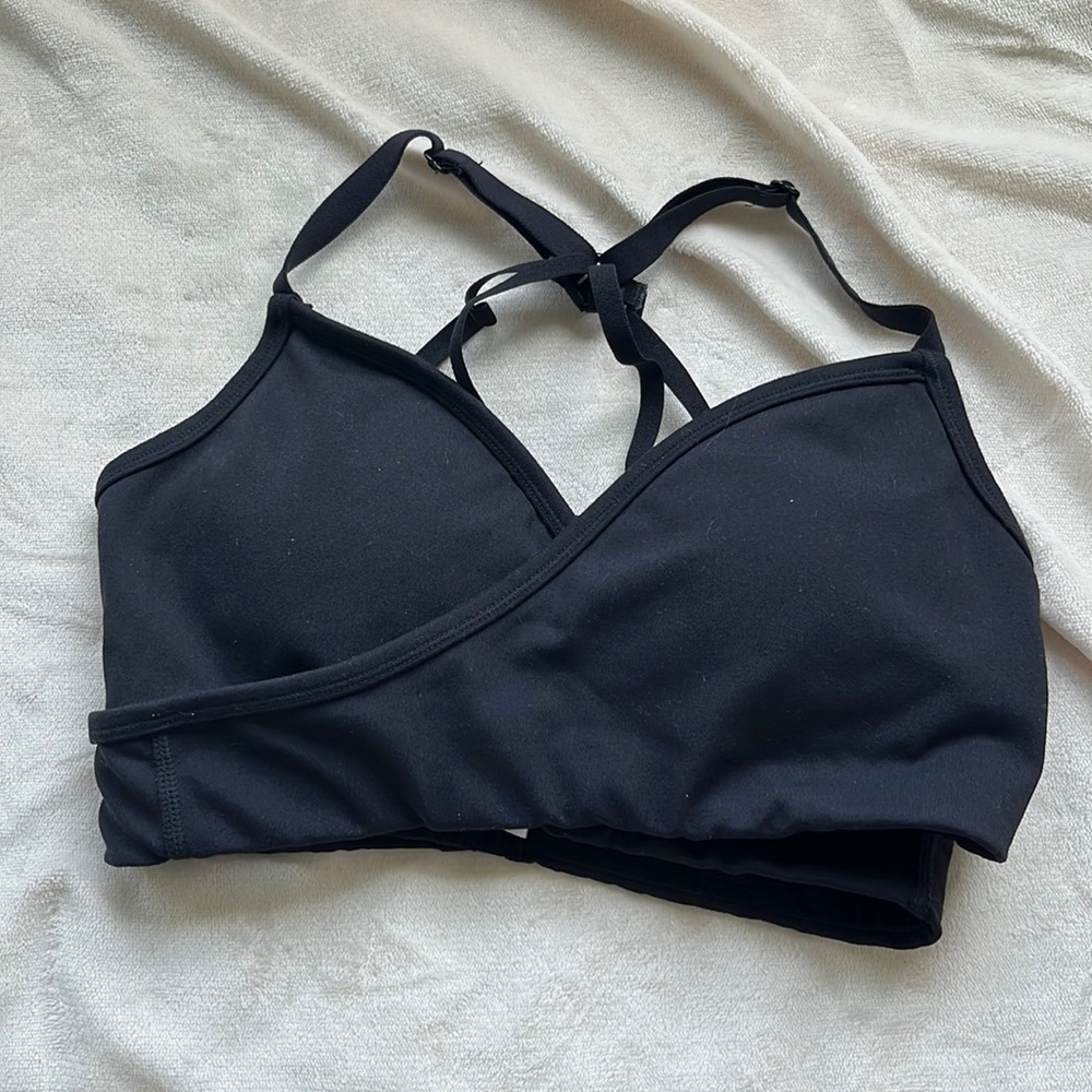 Alphalete wrap sports bra